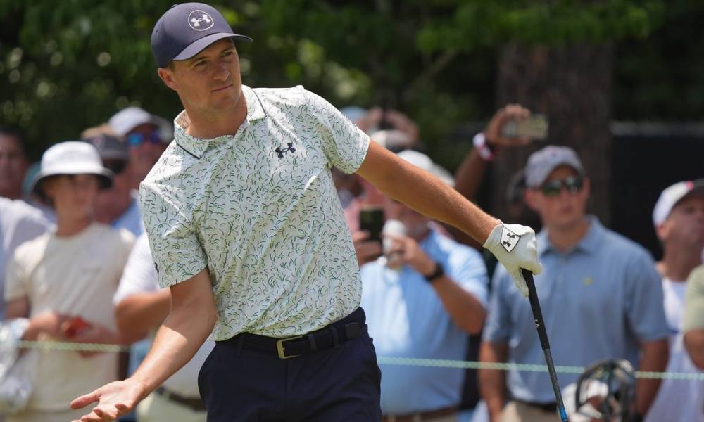 Jordan Spieth announced on Saturday that he underwent successful surgery on his left wrist last week.