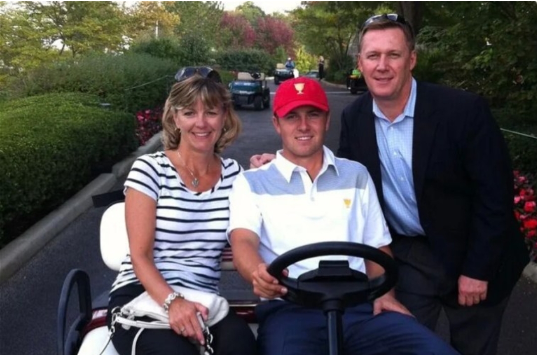 Family is everything- ‘My hommies and I’: Jordan Spieth first post surgery appearance with parents in Texas‘