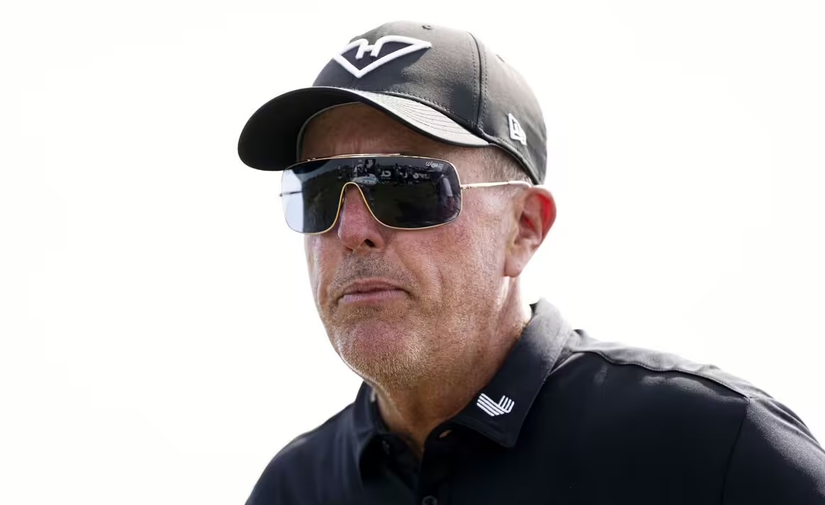 Phil Mickelson avoided US Open ban despite furious meltdown and illegal green move