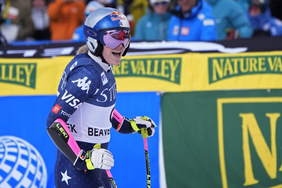 Lindsey Vonn off to Europe with ‘butterflies of excitement’ for 1st World Cup race in nearly 6 years