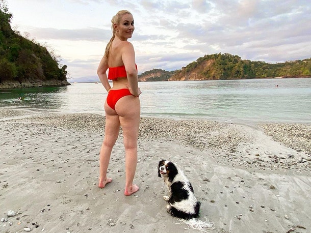 LINDSEY VONN FEBRUARY IS BIKINI SEASON!